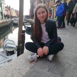 Meet your Posher, Veronika